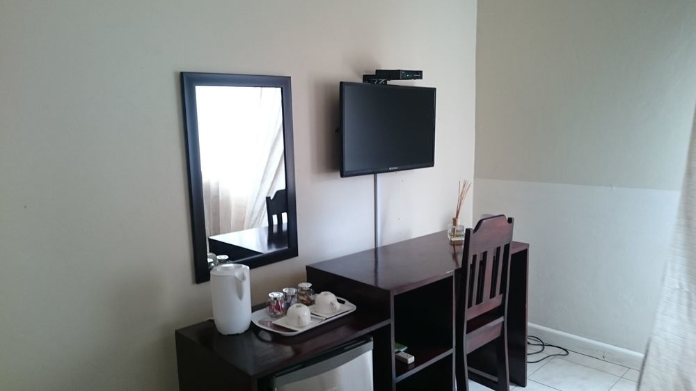 Lepatino Bed & Breakfast Livingstone Ngoại thất bức ảnh