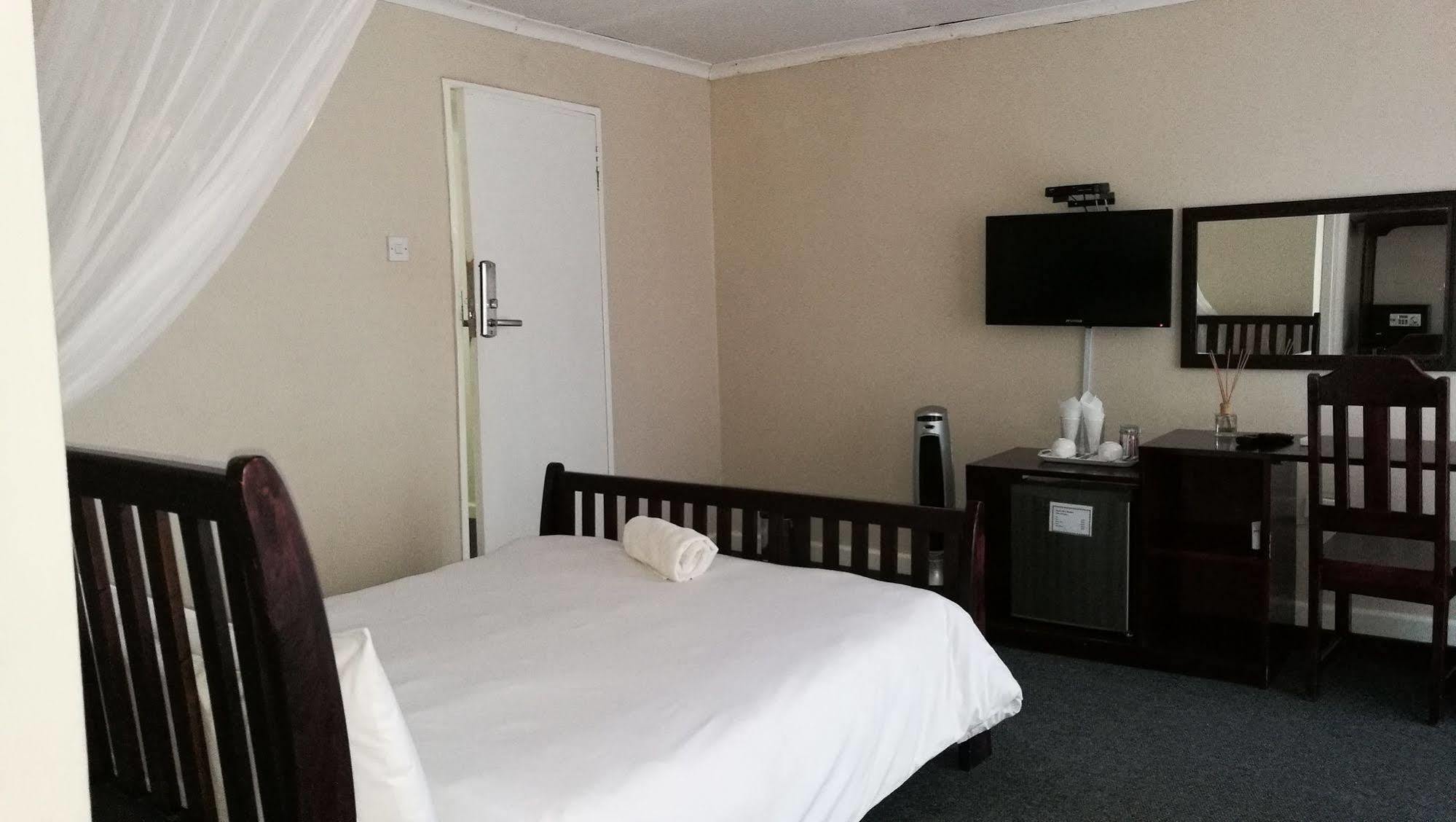 Lepatino Bed & Breakfast Livingstone Ngoại thất bức ảnh