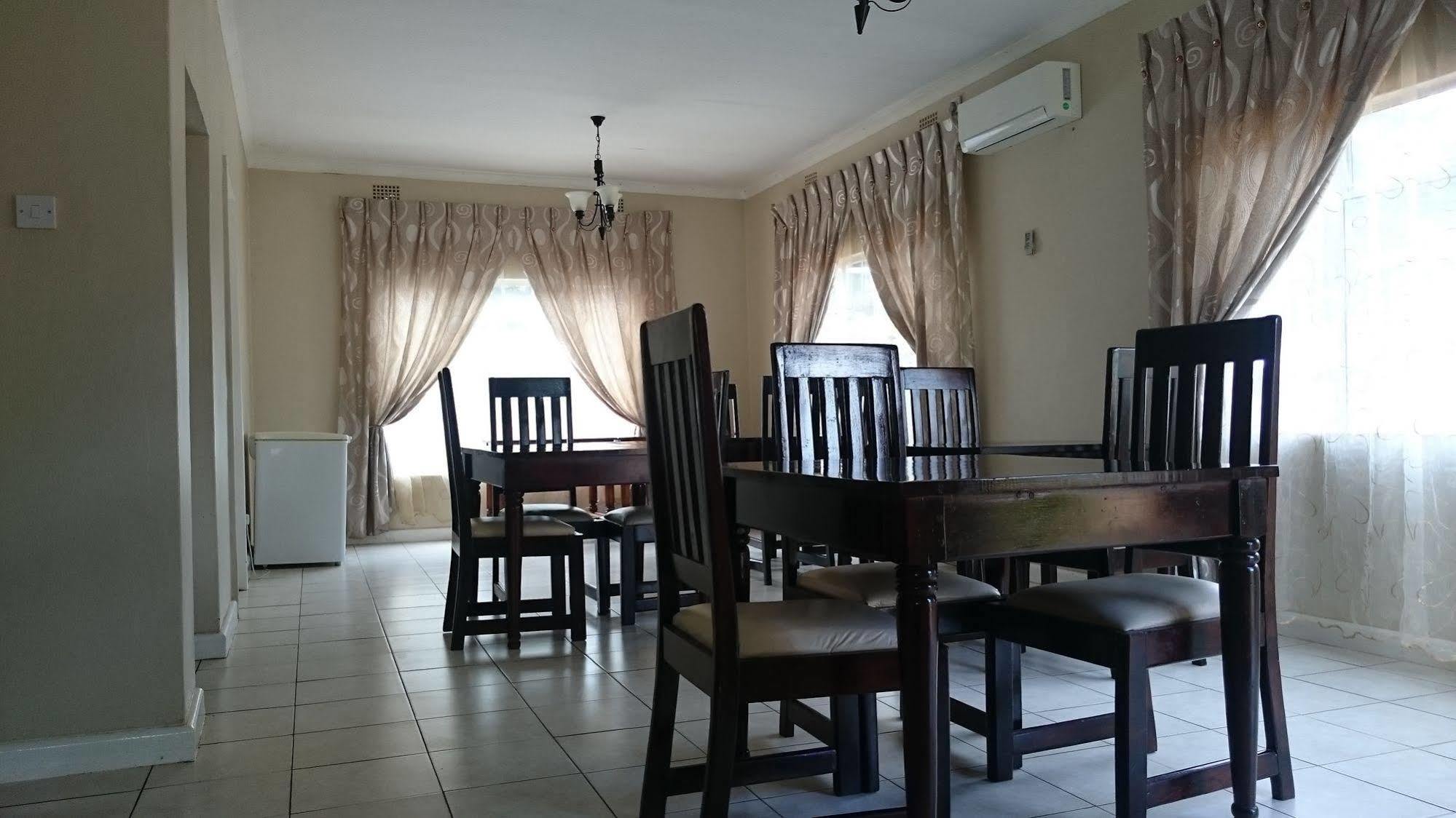 Lepatino Bed & Breakfast Livingstone Ngoại thất bức ảnh