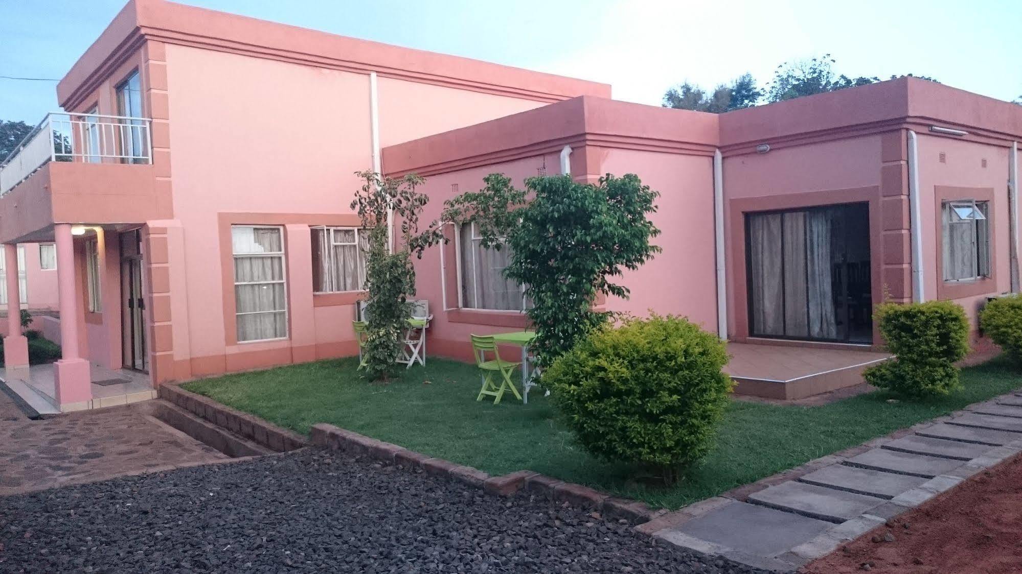 Lepatino Bed & Breakfast Livingstone Ngoại thất bức ảnh